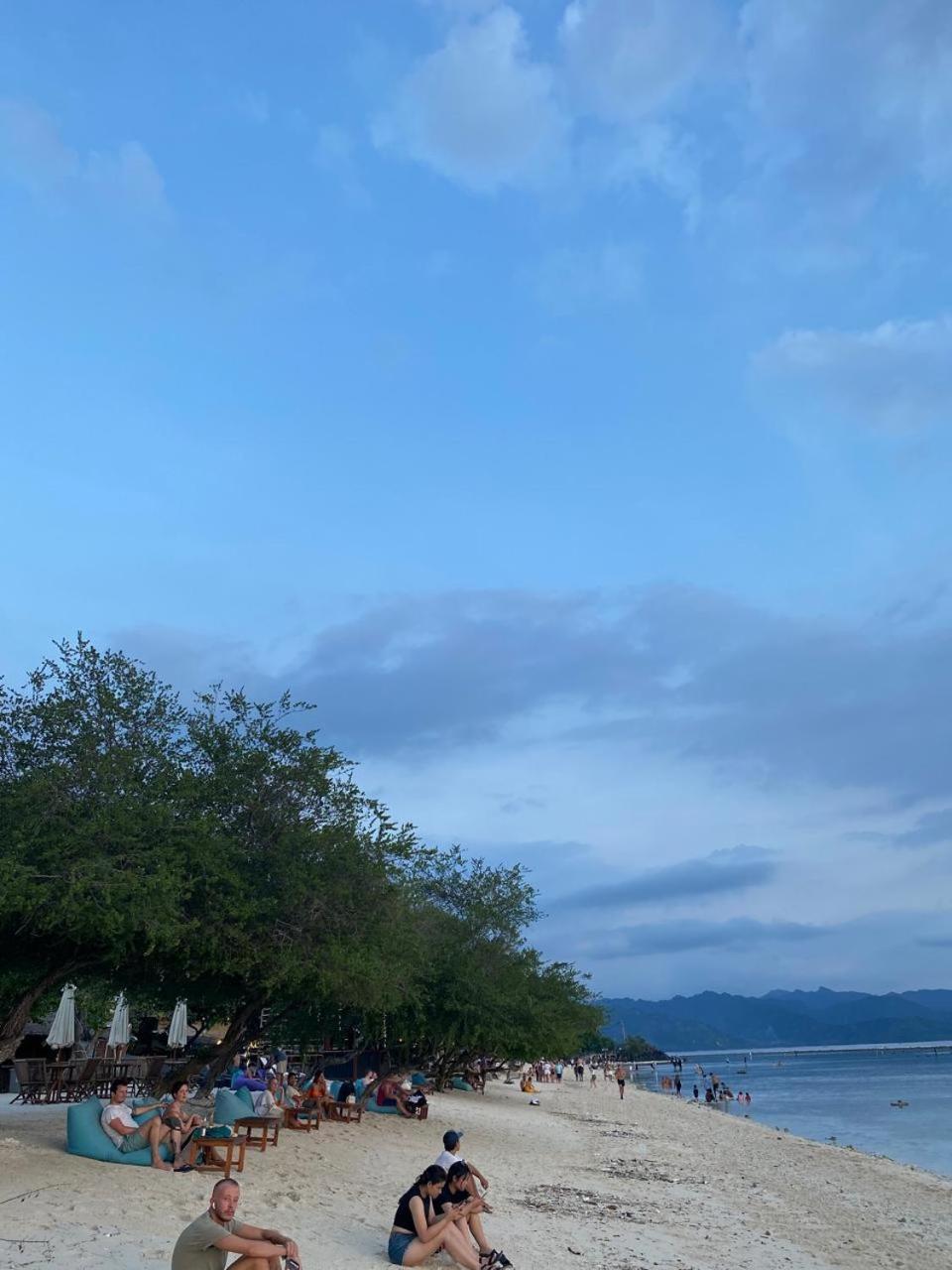 Q'Pelagos Sunset Bungalow Gili Trawangan Esterno foto